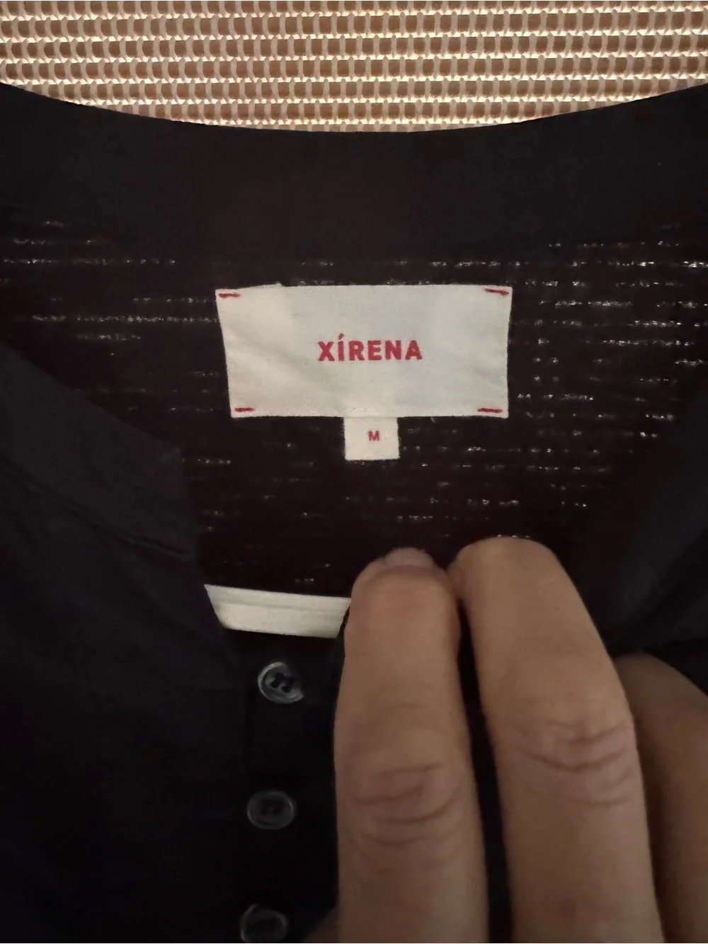 XiRENA Black Long sleeve cotton Blouse. Beautiful details - Picture 4 of 4